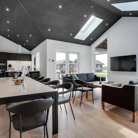 Moreen - 1-5km From The Sea By Interhome *