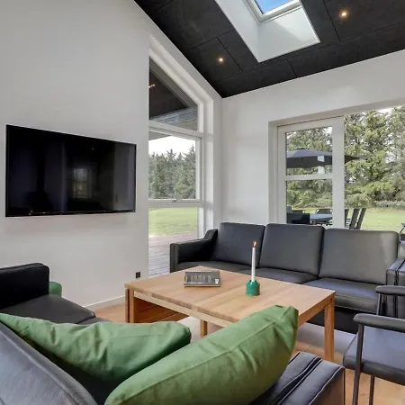 Moreen - 1-5km From The Sea By Interhome Holiday home