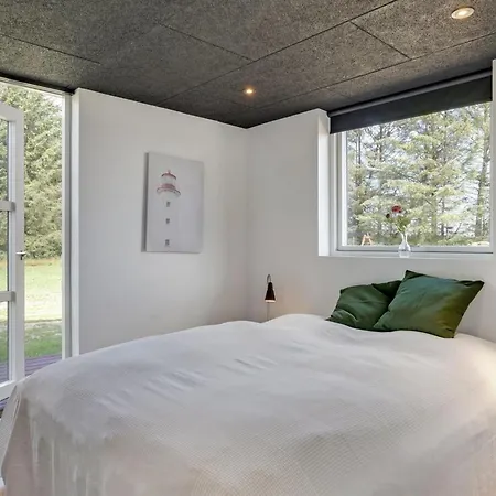 Moreen - 1-5km From The Sea By Interhome *