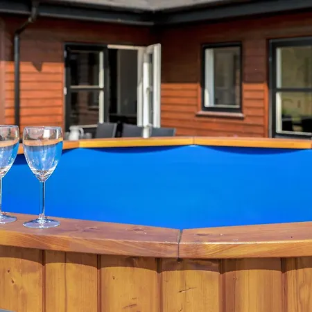 Holiday home Moreen - 1-5km From The Sea By Interhome